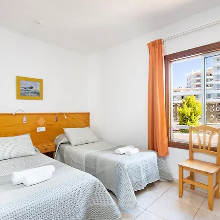 Precioso Alojamiento Con Piscina En Urbanizacion Apartment *